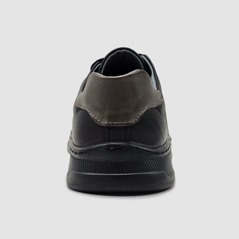 
                  
                    Men's Casual Sneakers - Black
                  
                