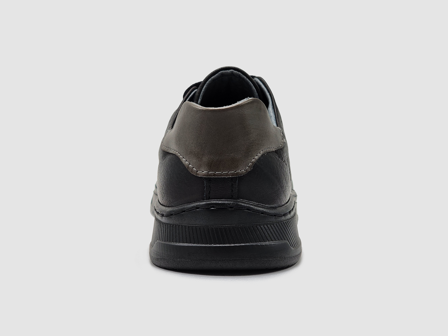 
                  
                    Men's Casual Sneakers - Black
                  
                