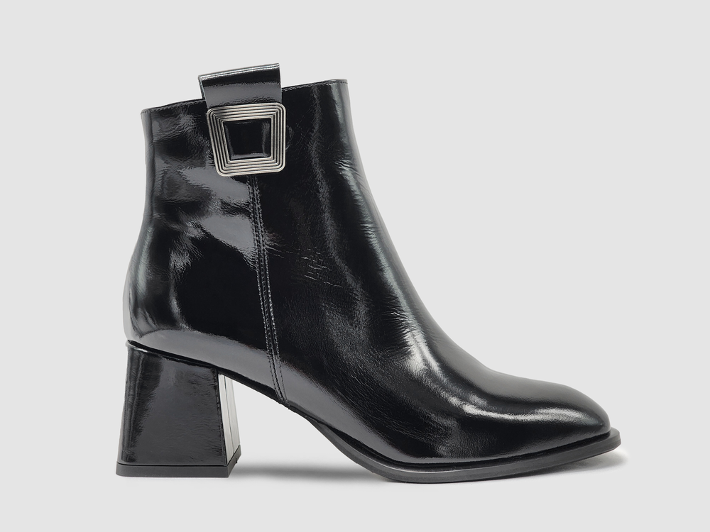 Women's AGA Karolina Leather Booties - Shiny Black