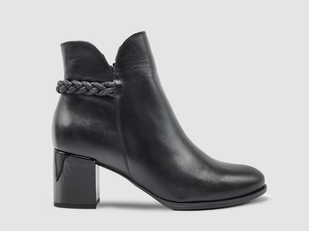 Women's AGA Laura Leather Booties - Black